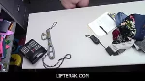 Lifter4k - منحرفة شقراء الرطب ماديسون الضباب في سن المراهقة ركعت ودفعت جريمتها