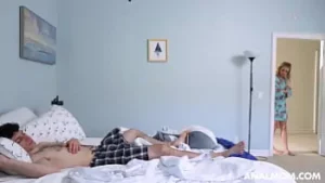 Petite Teen Charlie For wird in POV Hardcore bekommt