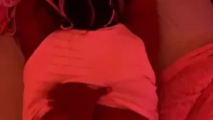 Haar achtervolgen met backshots tot ze klaarkomt!!!